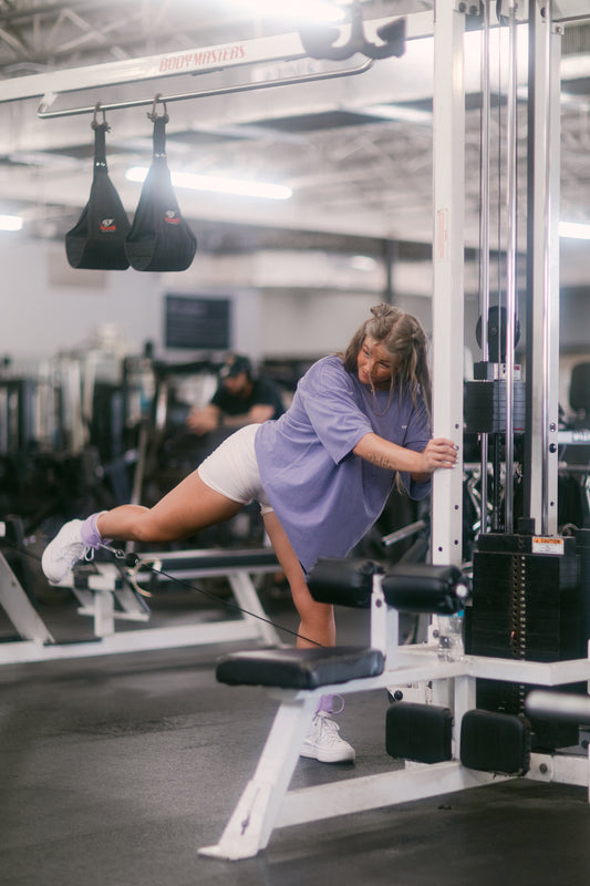 woman doing glute activation exercise